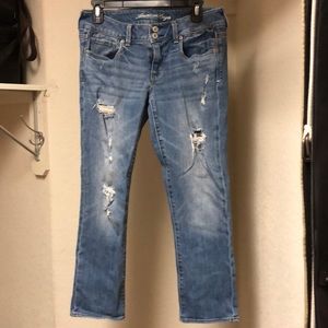 Distressed jean capris